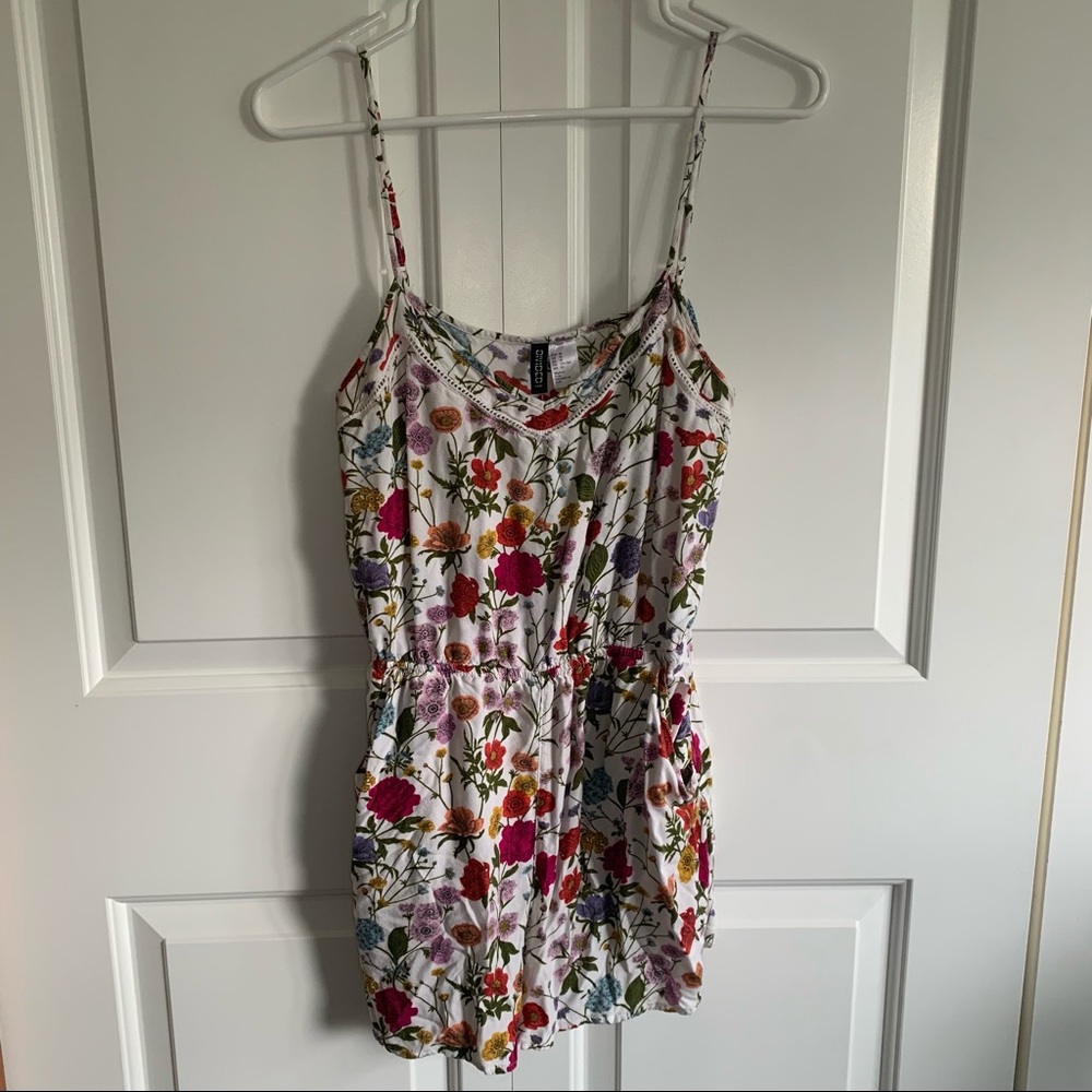 [H&M DIVIDED]Floral Romper With Pockets Adjustable